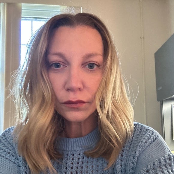 Meet your Posher, Holly - Picture 1 of 1